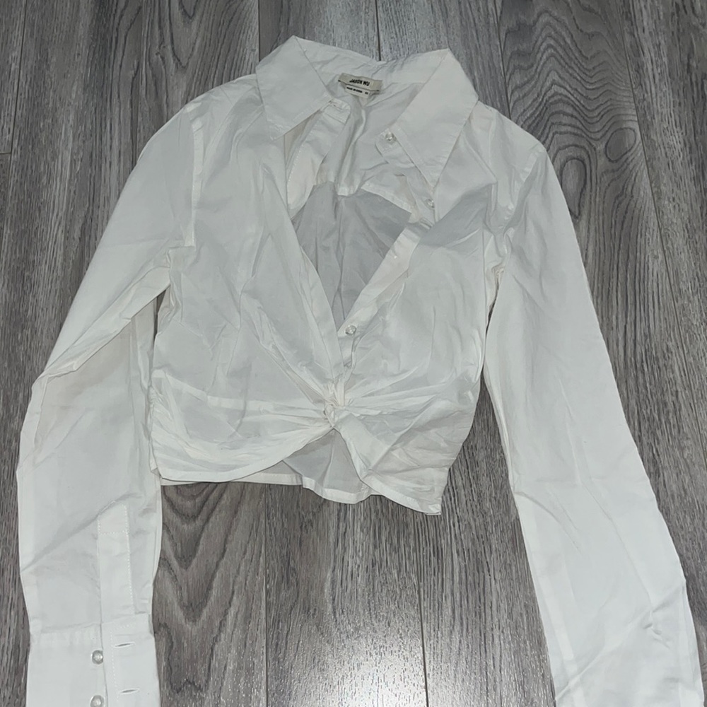CS white shirt